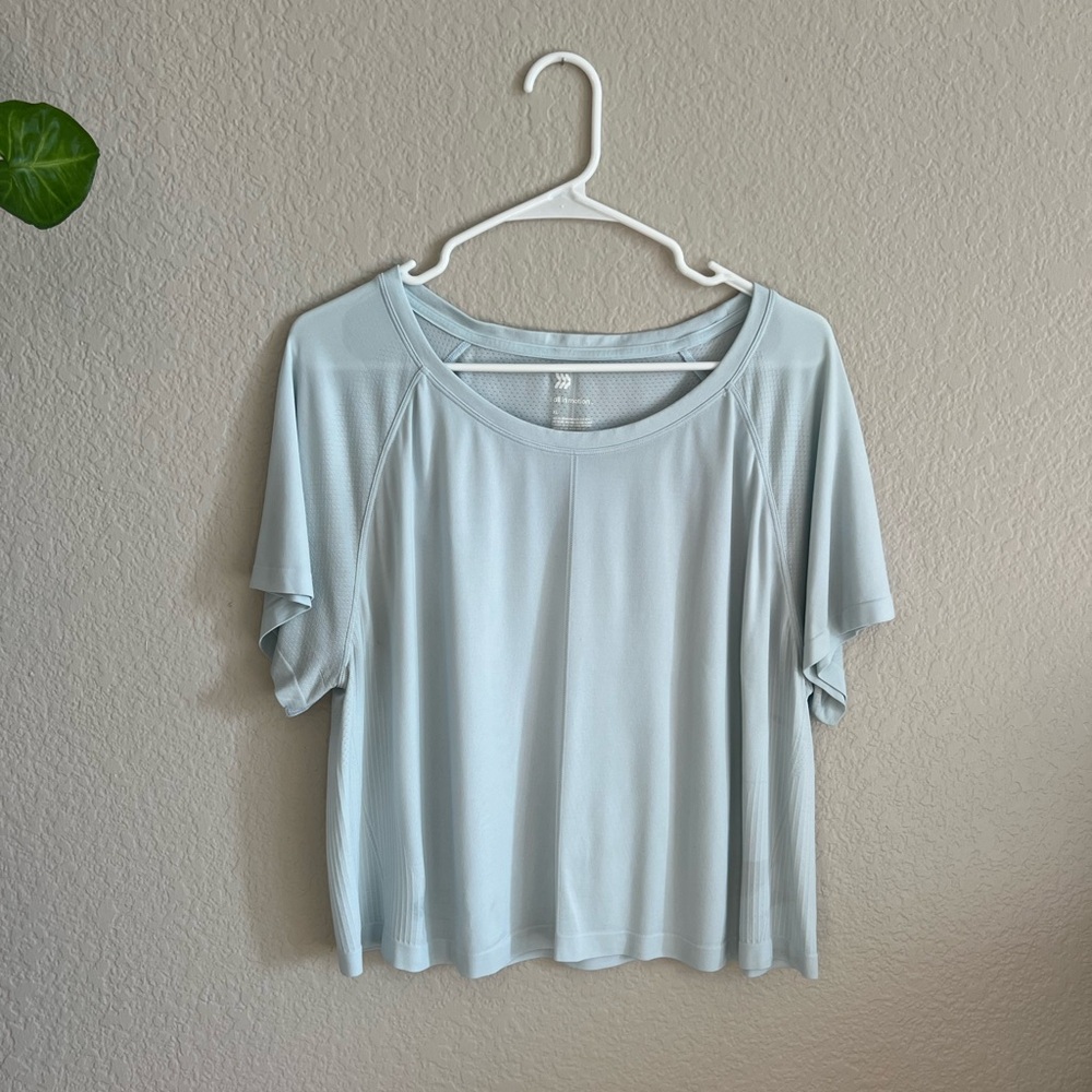 🔴3/$10- all in motion Light Blue Short Sleeve Active Tee